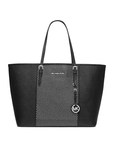 michael kors jet set travel medium stud tote